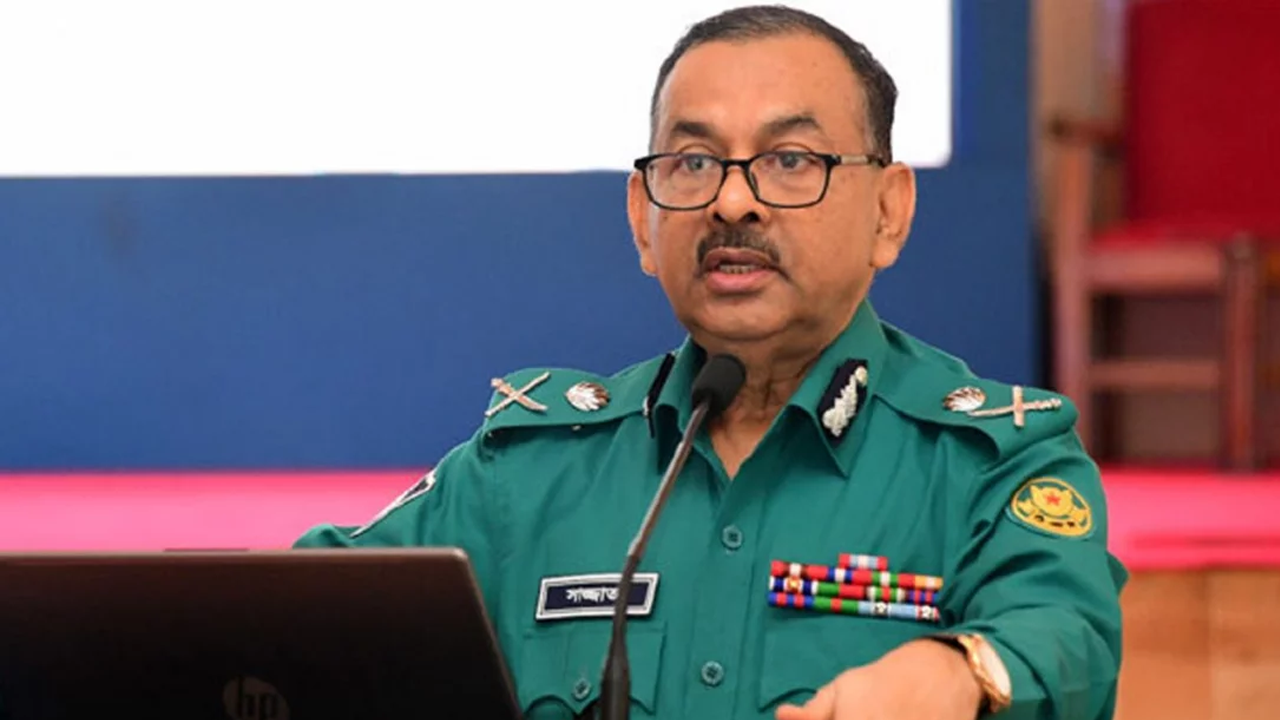 ডিএমপি কমিশনার : পুলিশ ধৈর্যের সঙ্গে পরিস্থিতি সামাল দিয়েছে